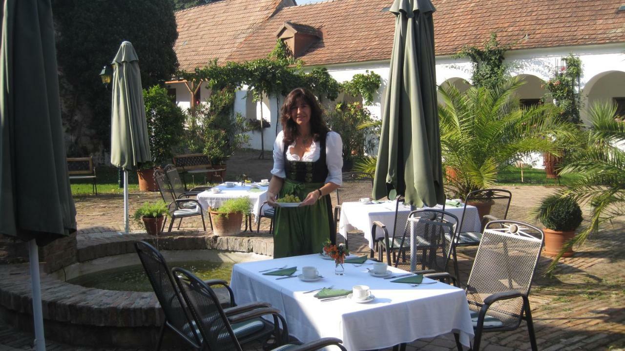 Geniesserhof Haimer - Hotel Garni Poysdorf Esterno foto